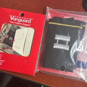 Vanguard Military Insignia Set